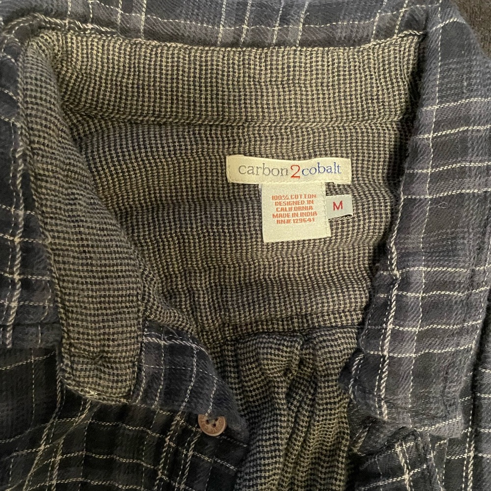 Carbon 2 Cobalt. Mens size medium flannel. Grey, Blue and black.